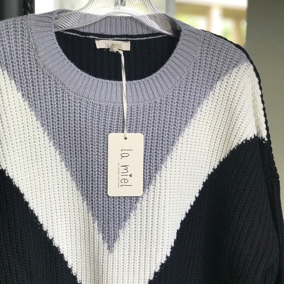 Last 1 | Hyped Unicorn Chevron Knit Sweater - Picture 4 of 9